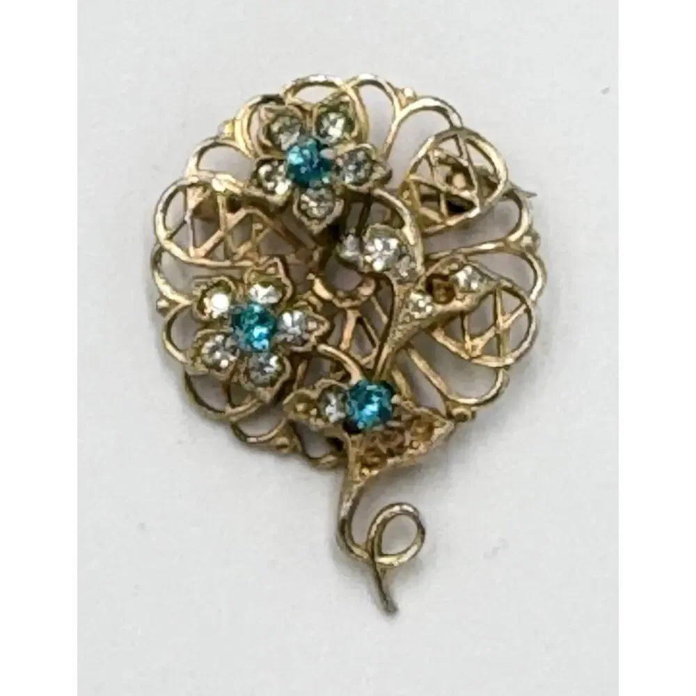 Vintage Aqua Blue Rhinestone Floral Filigree Wreath Brooch Pin 1950's